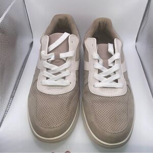 OLD NAVY Women's Blush It Off Soft-Brushed Faux- Suede Sneakers Size 11 NWOT